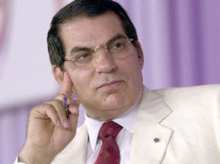 Tunisia, il presidente Ben Ali censura i media