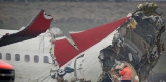 Congo, aereo si schianta in fase di atterraggio: 127 morti