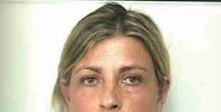 Decorrenza dei termini, in libertà la moglie di o’ ninno