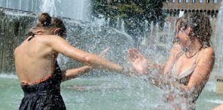 Caldo a Roma: distribuite 15mila bottiglie acqua