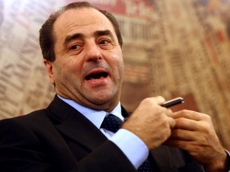 Di Pietro salva l’Idv dal golpe di Orlando: partito non si scioglie