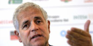 Formigoni scuote il Pdl: il partito non c’è, fare primarie