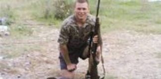 Bimbo nero trofeo caccia di un nazista, che vergogna!