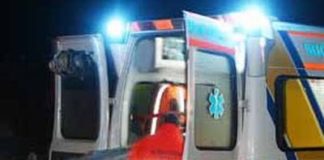 Operaio raccolta rifiuti schiacciato da camion