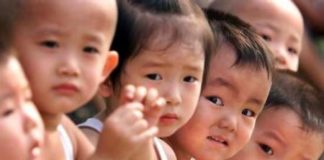 Cina, 64 bimbi stipati in scuolabus per 8 posti