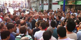 Aversa, il ‘terribile’ Di Pietro infiamma il popolo dell’Idv