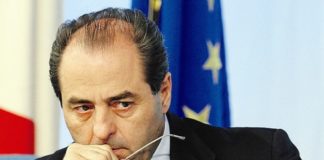 Legge elettorale, Di Pietro nelle Marche per le firme