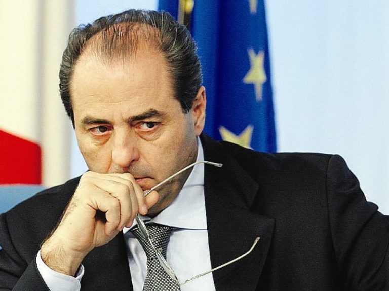Legge elettorale, Di Pietro nelle Marche per le firme