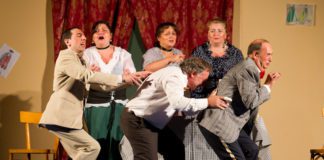 ‘Anema ‘e core’ presenta la commedia ‘Tre pecore viziose’