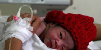 E’ filippina la baby 7 miliardi, pesa 2,5 kg