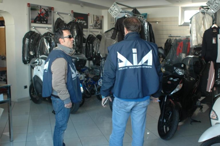 Mafia, Dia sequestra beni a eredi boss deceduto