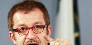 Indignati, Bersani: una vergogna. Maroni: criminali infiltrati