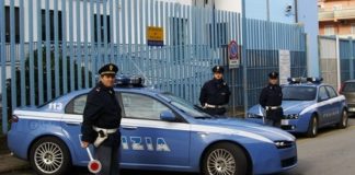 50 auto di polizia circondano Casale