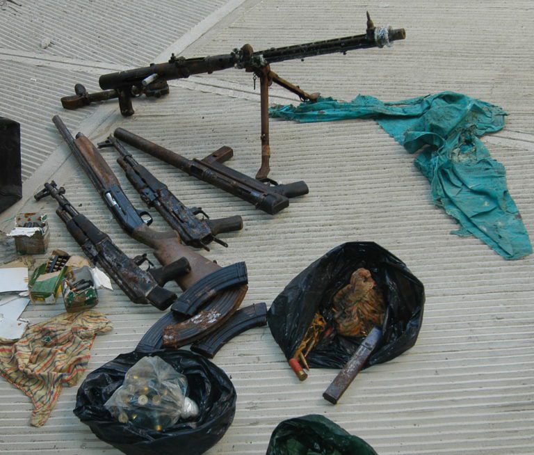 Casalesi, scoperto arsenale da guerra
