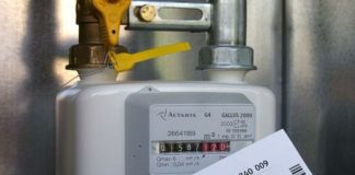 Caro bollette, Confcommercio Campania: “120mila piccole imprese a rischio». De Luca: Non ho ancora capito dove andare a parare rispetto alla guerra in Ucraina”