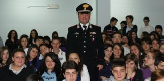 Il capitano Vitiello incontra gli studenti dell’Ipsart