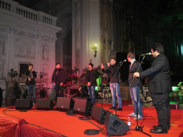 Grande successo per il concerto dei Neri per Caso