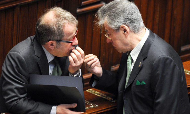 Bossi rompe il silenzio, domani in piazza  a Lesa