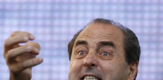 Acqua pubblica, Di Pietro: pronti a barricate