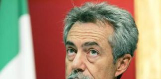 Vacanze gratis grazie alla ‘cricca’, Malinconico lascia