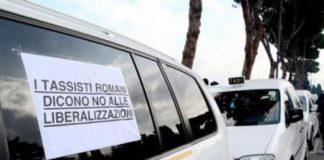 Liberalizzazioni, no fiducia: tassisti sperano in Lega