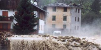 Clima, cento scienziati firmano un appello ai media: “Parlate delle cause ma anche delle soluzioni”