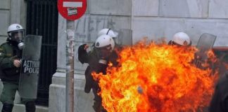 Ordigno contro uffici del fisco ad Atene, bomba ad alto potenziale