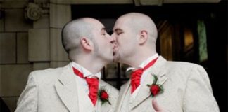 Stato Washington dice sì a matrimoni gay