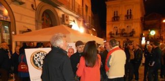 Successo per il gazebo di Democrazia e Territorio