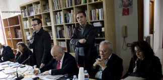 Punto di lettura in villa boss Zagaria