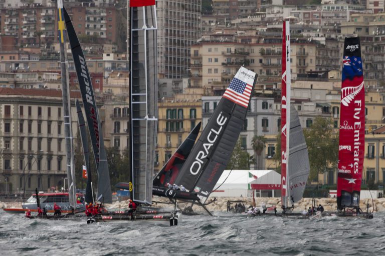 America’s Cup, in diecimila assistono alle regate