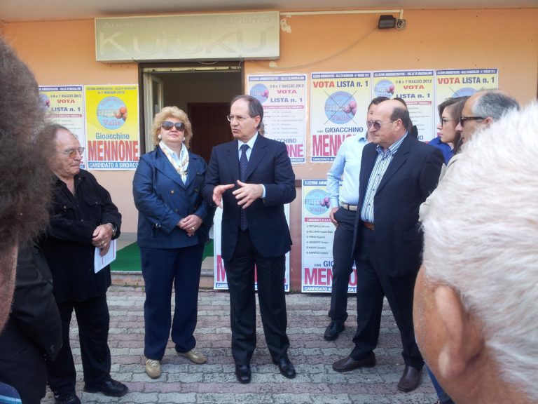 Zinzi e d’Ambrosio a sostegno di Mennone