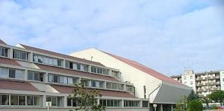 Brindisi, ordigno davanti scuola: morta studentessa