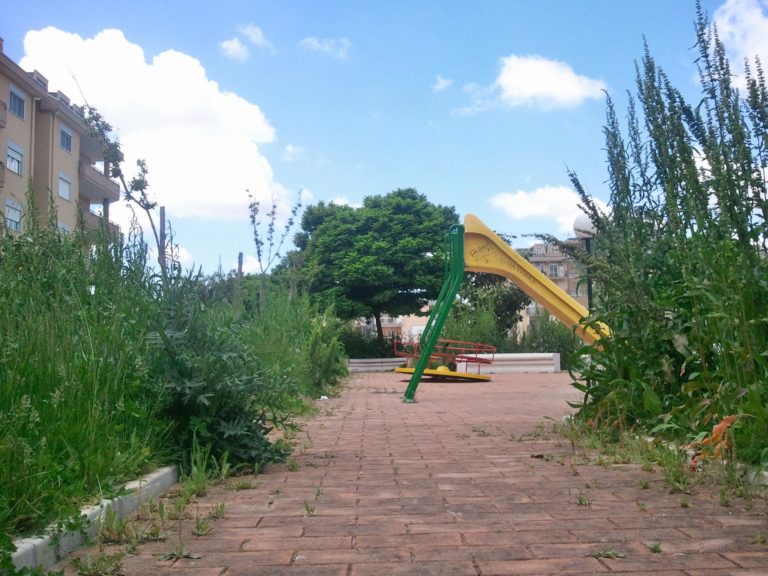Villetta via Trotta nel degrado, Pd all’attacco