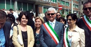 2 giugno di Salvatore indossa fascia tricolore