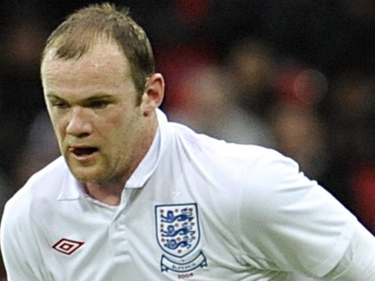 Si sveglia Rooney, Inghilterra ai quarti contro Italia