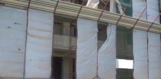 Cade da impalcatura, 50enne muore sul colpo