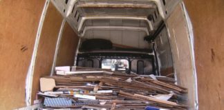 Rubavano cartoni dalle strade, tre denunciati