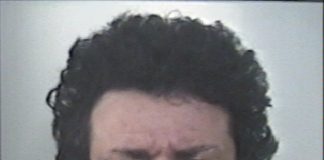 Viola più volte i domiciliari, torna in carcere