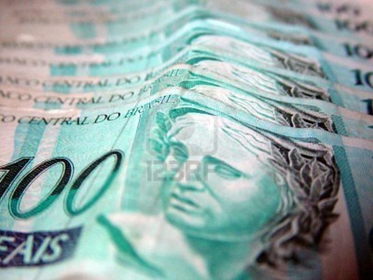 Accumula 300mila euro, ma soldi non valgono più