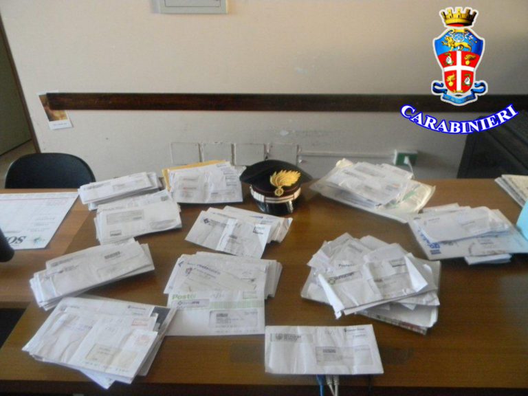 Rubava la posta del paese, denunciato 45enne