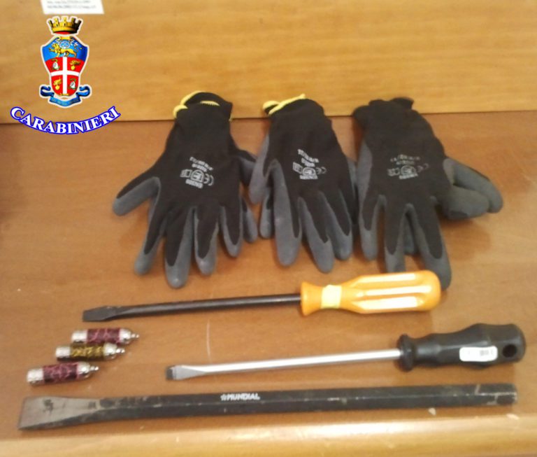 Sgominata banda topi d’appartamento, 3 in cella