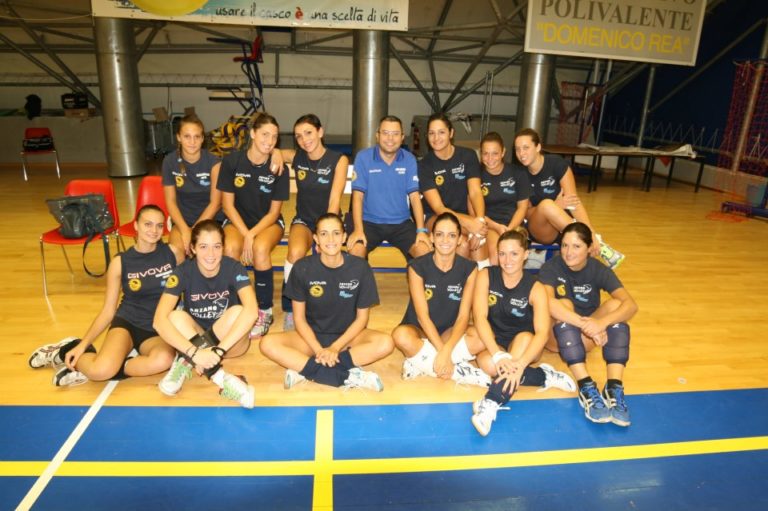 Ad Arzano il Volley schiaccia la camorra