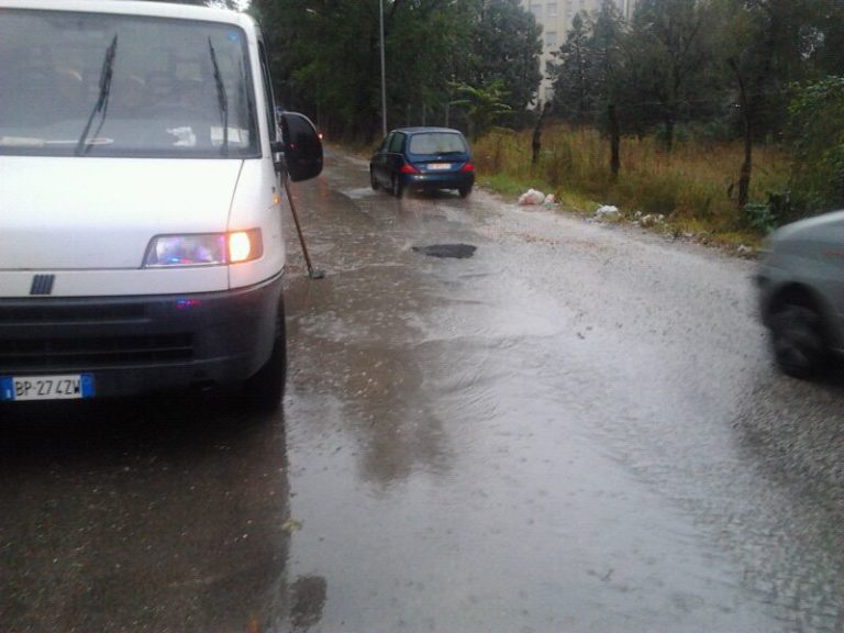 Tamponamento in viale della Libertà, coinvolte tre auto