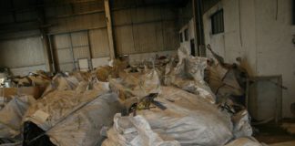 Deposito illegale di rifiuti speciali, 4 denunciati