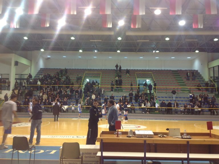 Cover batte Benevento, ora vetta solitaria