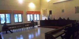 Salvare il tribunale, mozione all’unanimità