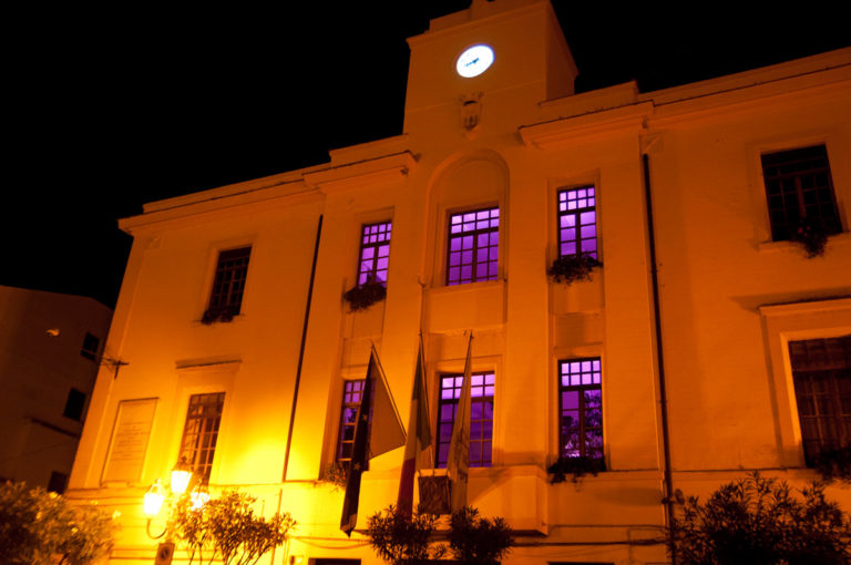 Tumori al seno: l’Amministrazione   di Piedimonte Matese aderisce  alla Campagna Nastro Rosa della Lilt