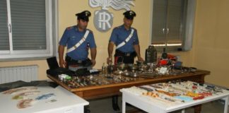 Svaligiavano case senza lasciare tracce, 8 arresti