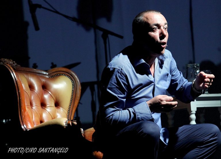 Federico Salvatore conquista Piazza Mercato